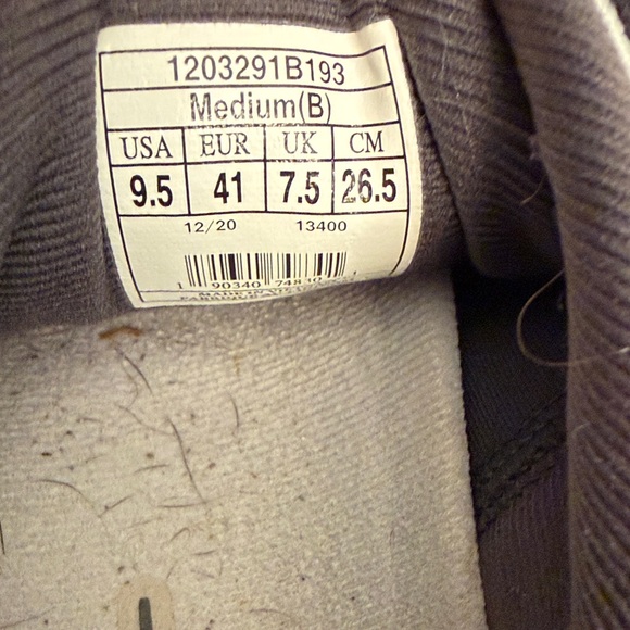 Brooks Adrenaline 21 Shoes in Orange and Light Blue - Picture 4 of 8